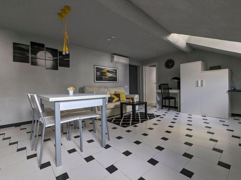 Aquarium Apartment Genoa